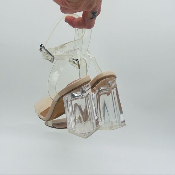 STEVE MADDEN Women's Hundred Clear Block Sandal in Nude - Picture 7 of 10